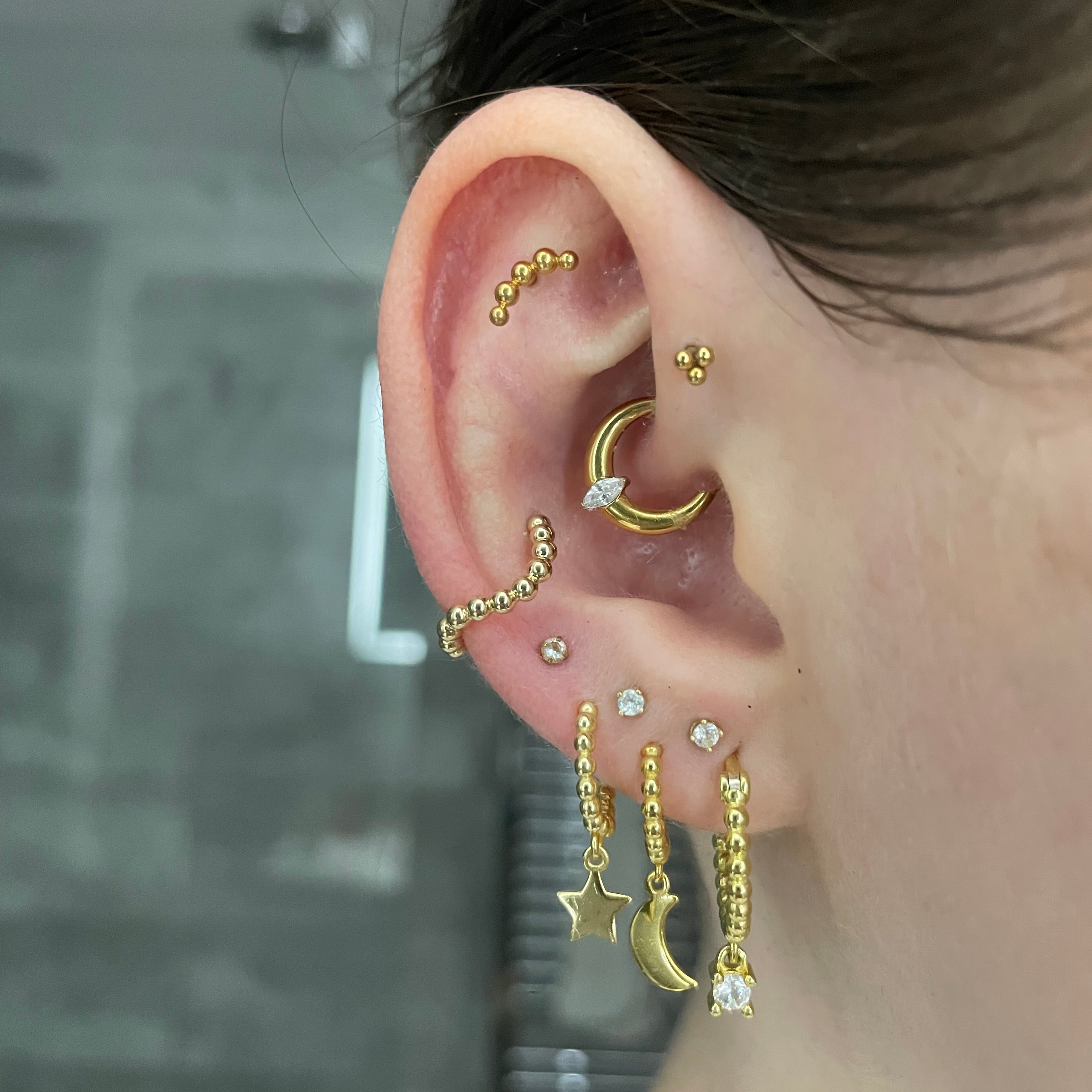 Flat Piercing gallery