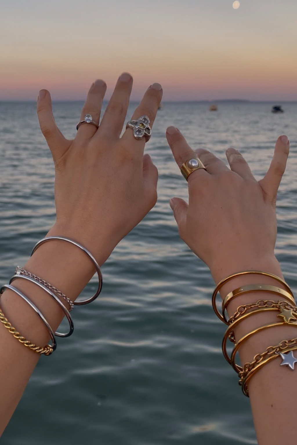 Chunky Star Bracelet - Two Toned