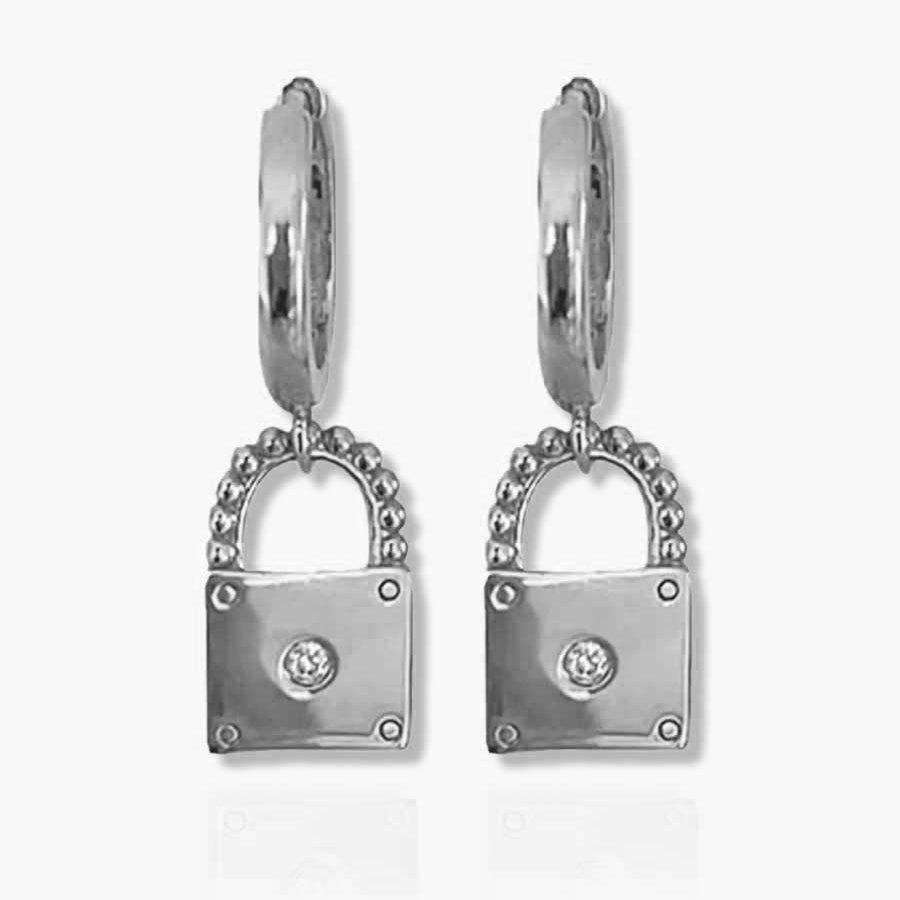 Verona Lock Huggies